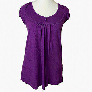 Aeropostale Purple with Navy Blue Polka Dots Short‎ Sleeve Shirt